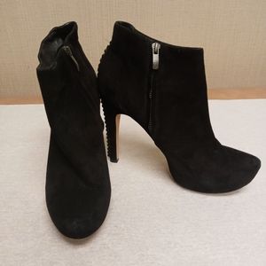 Vince Camuto black heeled booties